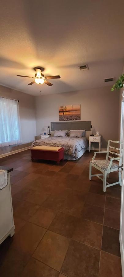 Hill Country Haute N Haus Relax And Renew Fischer المظهر الخارجي الصورة